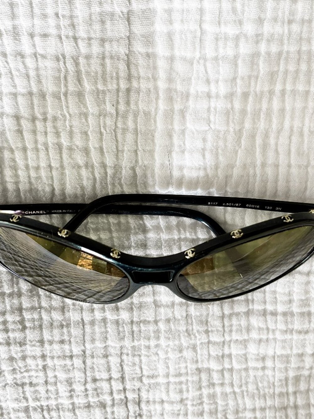 CHANEL Authentic Aviator‑Cat‑Eye Glasses - Picture 5 of 9